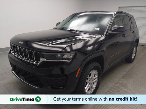 Used 2023 Jeep Grand Cherokee Laredo w/ Luxury Tech Group I AWD/4WD image 1