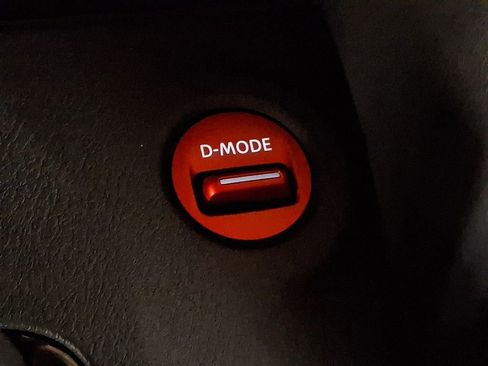 Used 2025 Nissan Z NISMO w/ Floor Mat Package image 21