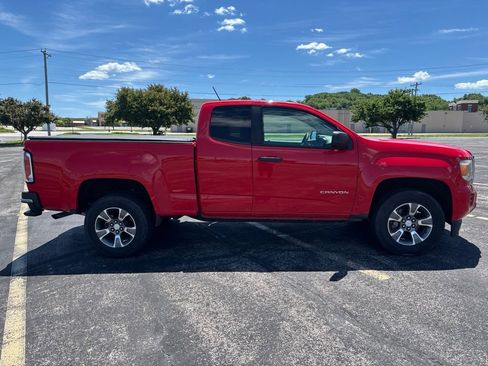 Used 2017 GMC Canyon W/T w/ Convenience Package RWD image 4
