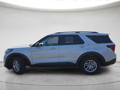 New 2026 Ford Explorer Active AWD/4WD image 7