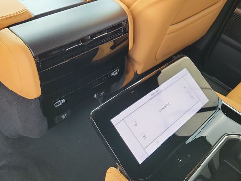 New 2026 Jeep Grand Wagoneer Summit AWD/4WD image 13