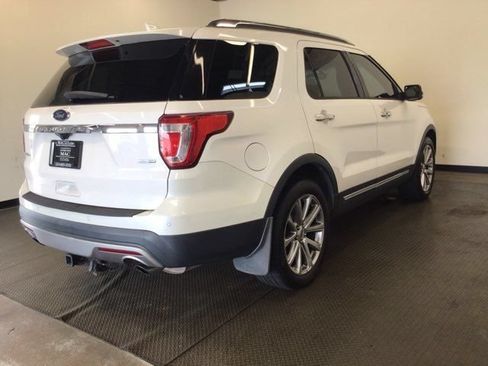 Used 2017 Ford Explorer Limited AWD/4WD image 3