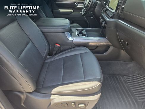 Used 2024 Chevrolet Silverado 2500 LTZ w/ LTZ Convenience Package AWD/4WD image 12