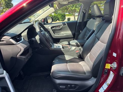 Used 2022 Toyota RAV4 Limited w/ Limited Grade Weather Package AWD/4WD image 23
