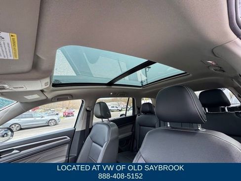 Certified 2023 Volkswagen Atlas SE w/ Panoramic Sunroof Package AWD/4WD image 38