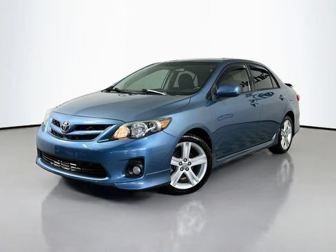 Used 2013 Toyota Corolla S w/ Premium Complete Pkg FWD image 3