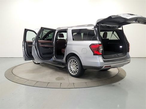 Used 2024 Ford Expedition Max Limited image 13
