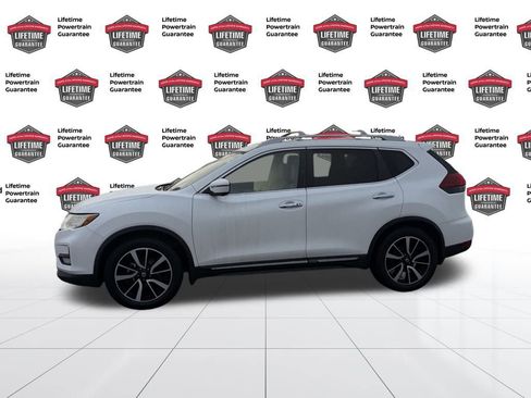 Used 2019 Nissan Rogue SL w/ Premium Package image 2