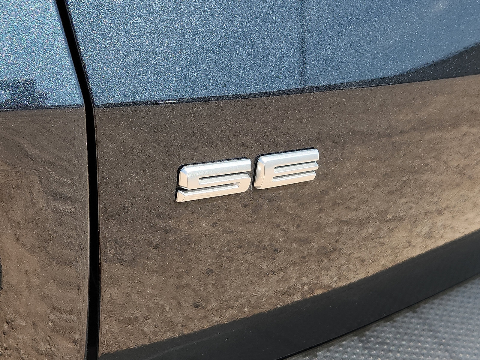 Used 2022 Ford Escape SE w/ Convenience Package FWD image 8