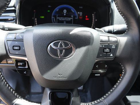 Certified 2025 Toyota Camry SE FWD image 30