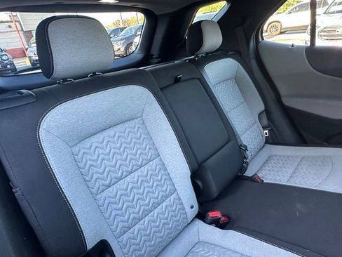 Used 2022 Chevrolet Equinox LT image 24