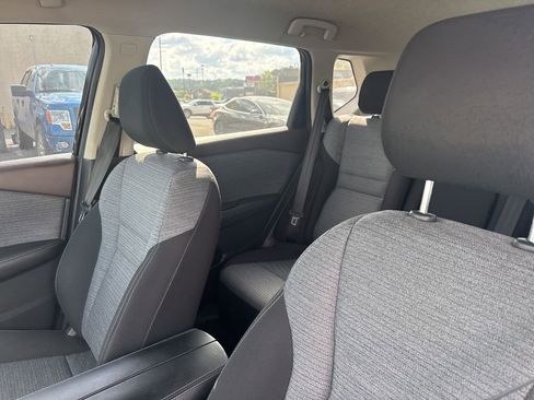 Used 2023 Nissan Rogue SV image 14