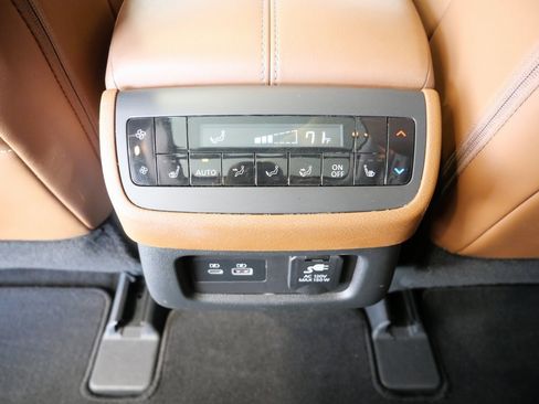 Used 2023 Nissan Pathfinder Platinum w/ Cargo Package image 36