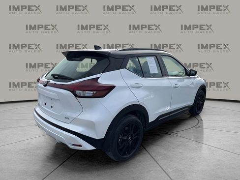 Used 2024 Nissan Kicks SR w/ SR Premium Package image 5