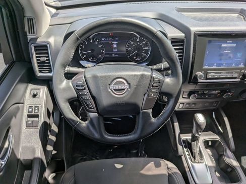 Used 2022 Nissan Frontier SV RWD image 14