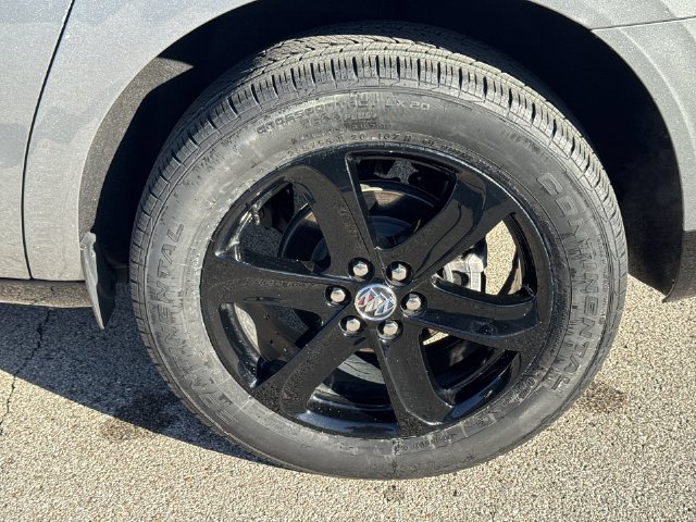 Used 2024 Buick Enclave Essence w/ Sport Touring Edition FWD image 31
