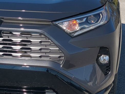 Used 2019 Toyota RAV4 XSE image 18