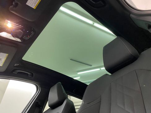 Used 2026 BMW X3 xDrive30 w/ Premium Package image 14