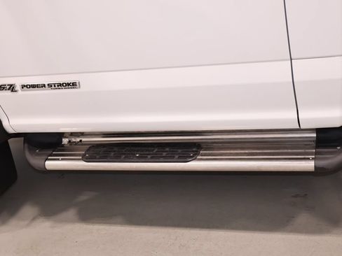 Certified 2017 Ford F550 4x4 Regular Cab Super Duty w/ XLT Value Package image 34
