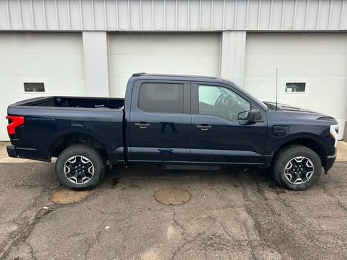 Used 2023 Ford F150 Lightning Pro image 6