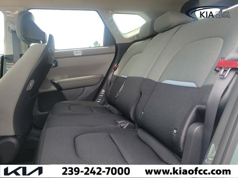 New 2027 Kia Seltos S FWD image 15