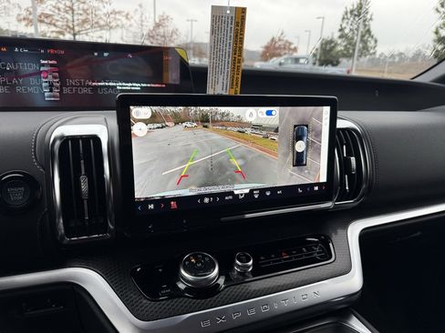 New 2025 Ford Expedition Max Platinum w/ Stealth Performance Package image 17