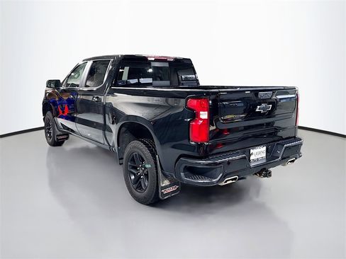 Used 2021 Chevrolet Silverado 1500 LT Trail Boss image 8