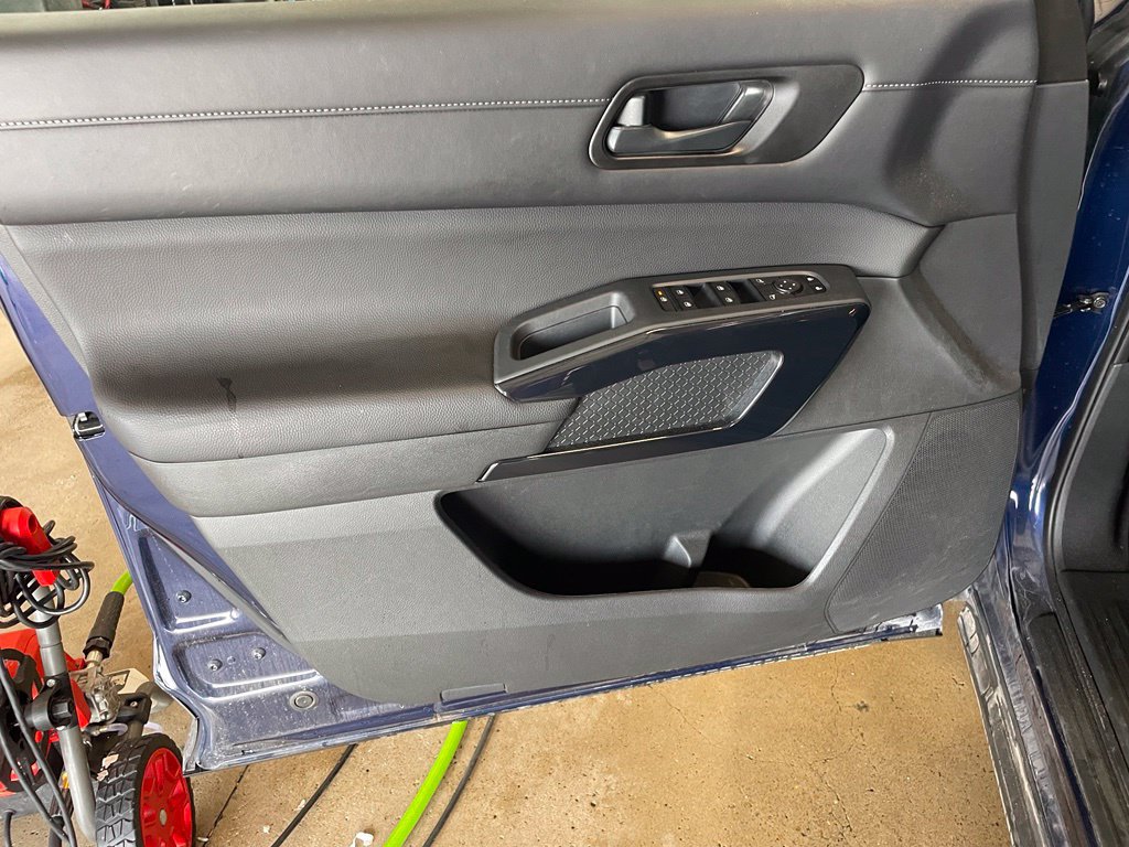 Certified 2025 Nissan Pathfinder SV w/ Cargo Package FWD image 9