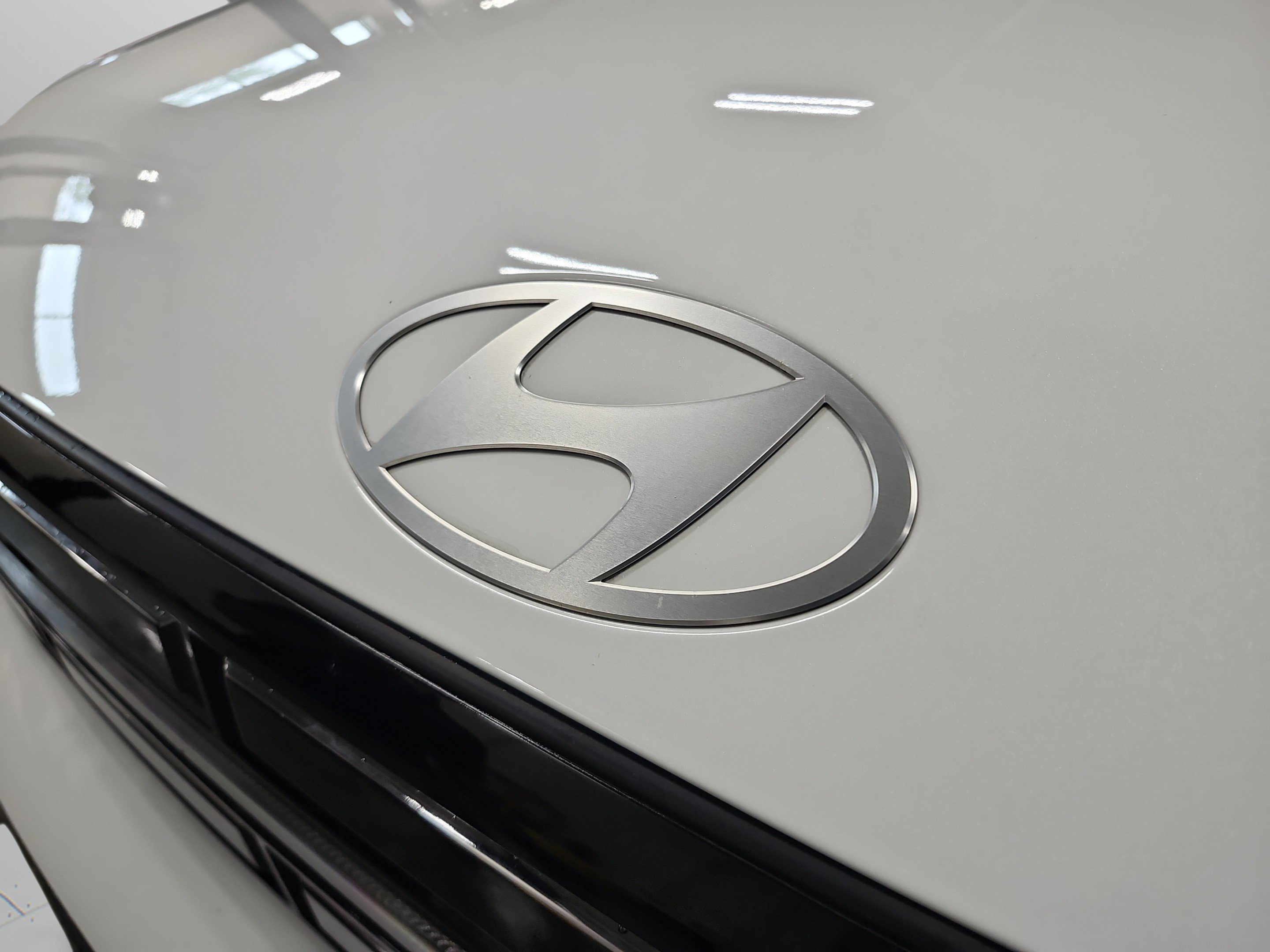 Certified 2025 Hyundai Santa Fe Limited FWD image 26