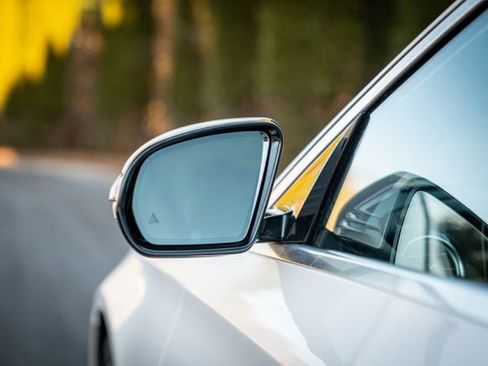 Used 2021 Mercedes-Benz E 350 Sedan w/ Premium Package image 19