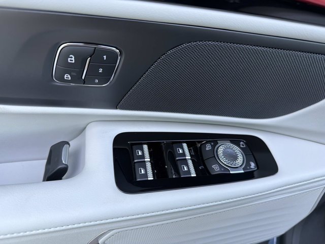 New 2026 Lincoln Nautilus Premier w/ Jet Appearance Package AWD/4WD image 10