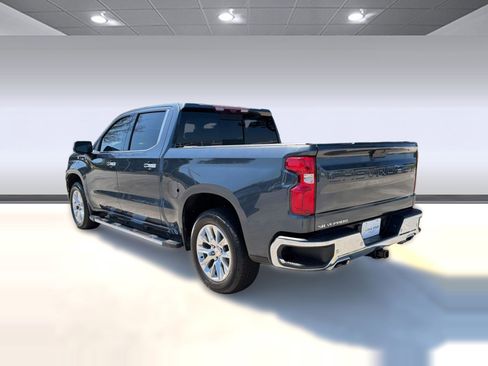 Used 2021 Chevrolet Silverado 1500 LTZ w/ Technology Package AWD/4WD image 3