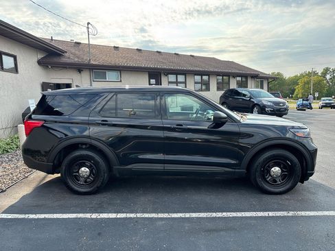 Used 2021 Ford Explorer 4WD Police Interceptor image 2