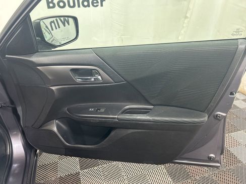 Used 2015 Honda Accord LX image 11