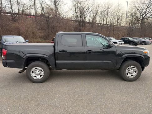 Used 2023 Toyota Tacoma SR image 15