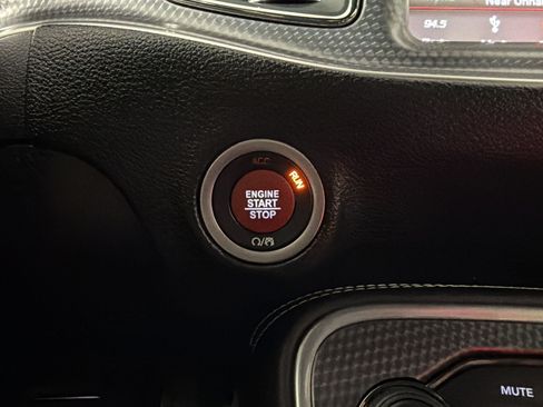 Used 2019 Dodge Challenger SRT Hellcat Redeye RWD image 14