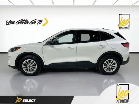Used 2022 Ford Escape SE image 8