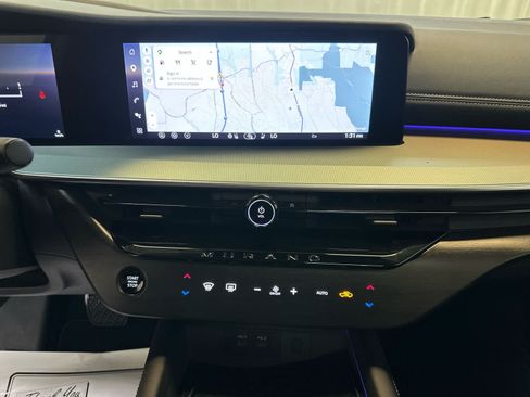 Certified 2025 Nissan Murano SL w/ Cargo Package AWD/4WD image 6