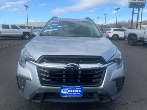 Used 2023 Subaru Ascent Limited image 2