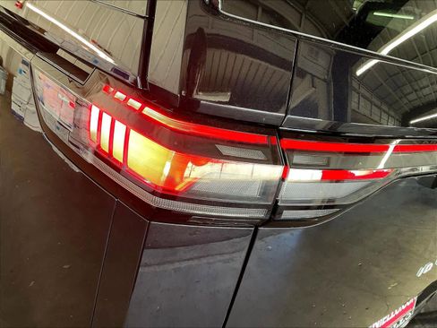 New 2025 Volkswagen ID. Buzz Pro S RWD image 24