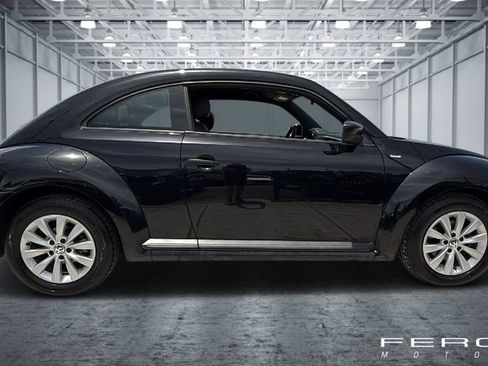 Used 2016 Volkswagen Beetle 1.8T FWD image 6