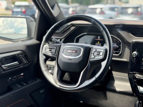Used 2025 GMC Sierra 1500 AT4 AWD/4WD image 13