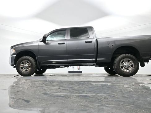 Used 2018 RAM 2500 Tradesman w/ Chrome Appearance Group image 12