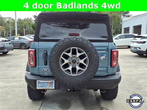 Used 2021 Ford Bronco Badlands image 6