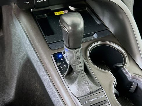 Used 2023 Toyota Camry XSE FWD image 24