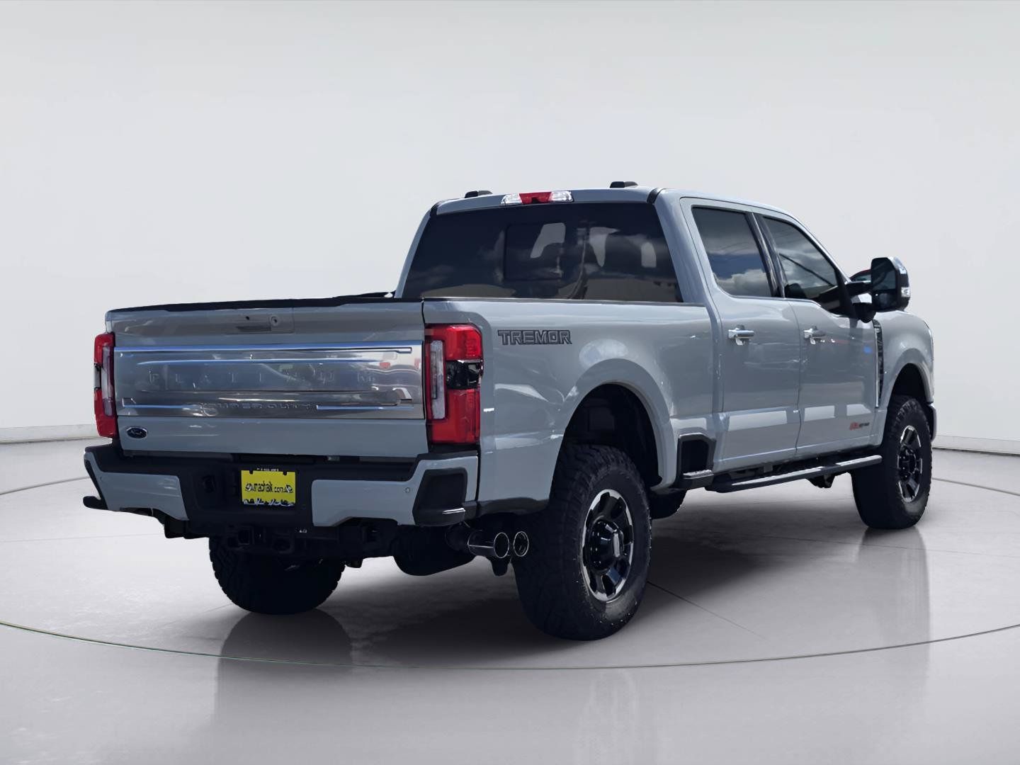 Used 2026 Ford F250 Platinum w/ Platinum Plus Package AWD/4WD image 8