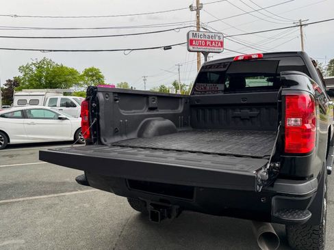 Used 2017 Chevrolet Silverado 2500 LTZ w/ Duramax Plus Package AWD/4WD image 24