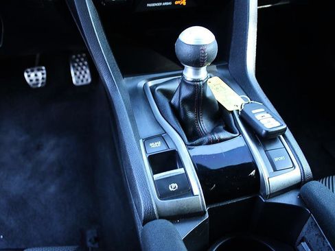 Used 2018 Honda Civic Si image 9