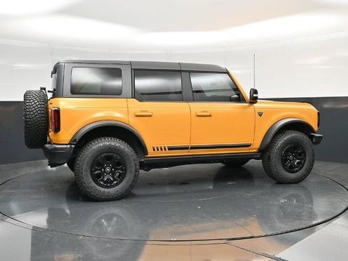 Certified 2021 Ford Bronco First Edition AWD/4WD image 2