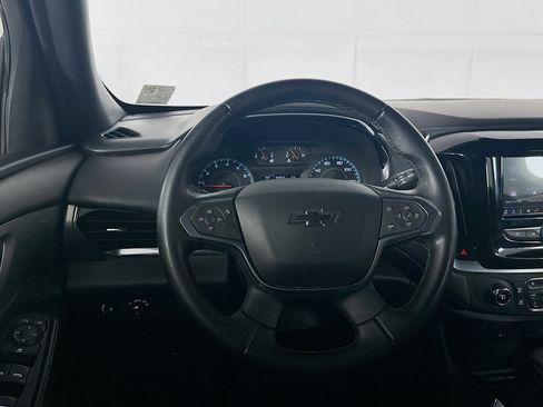 Used 2023 Chevrolet Traverse LT FWD image 18